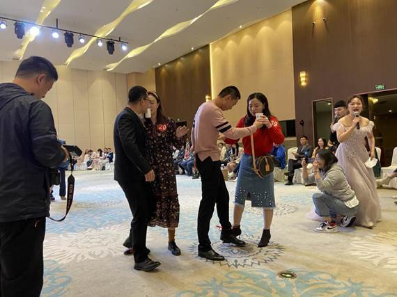 “緣聚工會 牽手幸?！辨?zhèn)江市潤馨物業(yè)工會組織員工積極參與青年職工交友聯(lián)誼大會